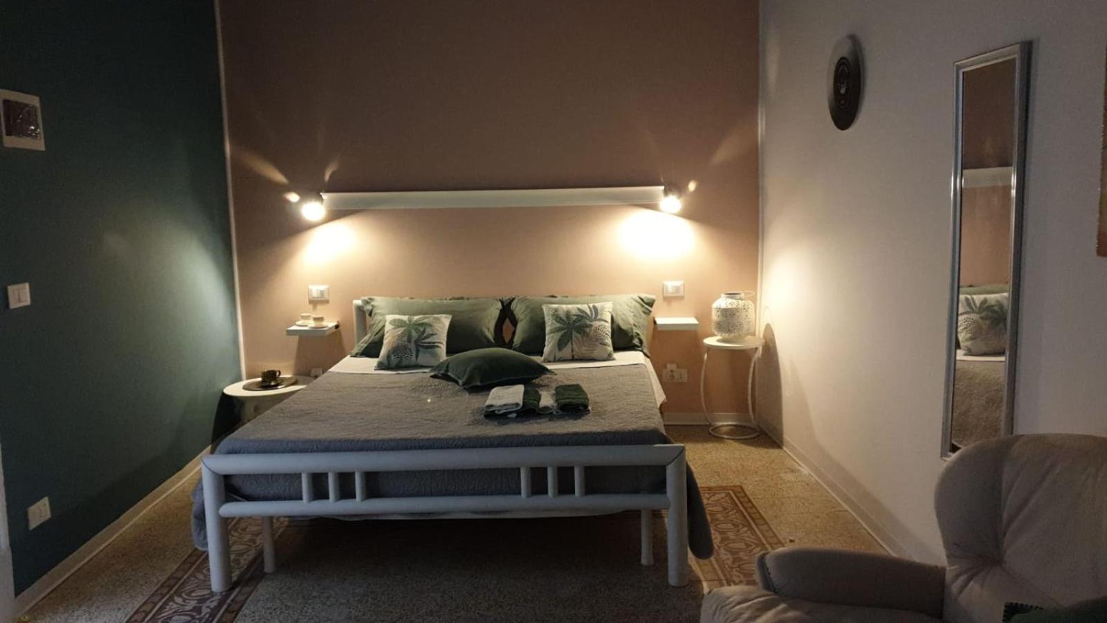 Opera Prima 28 Guest house